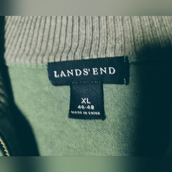 Land's End quarter zip sweater. XL - Picture 7 of 11
